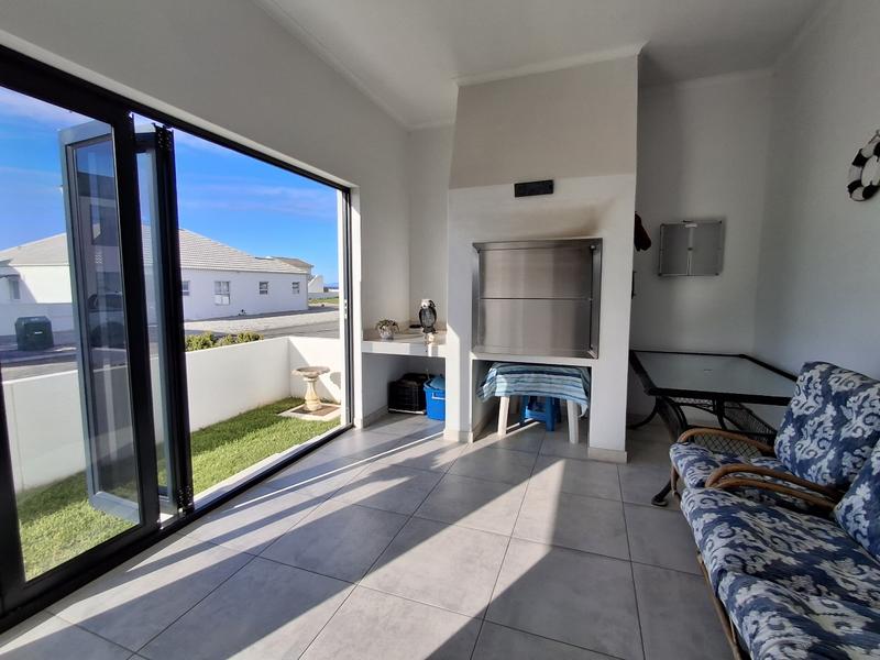 3 Bedroom Property for Sale in Sandy Point Western Cape